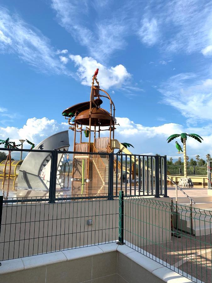 Chaletrent - Stacaravans Saint-Aygulf Hotel Fréjus Екстериор снимка
