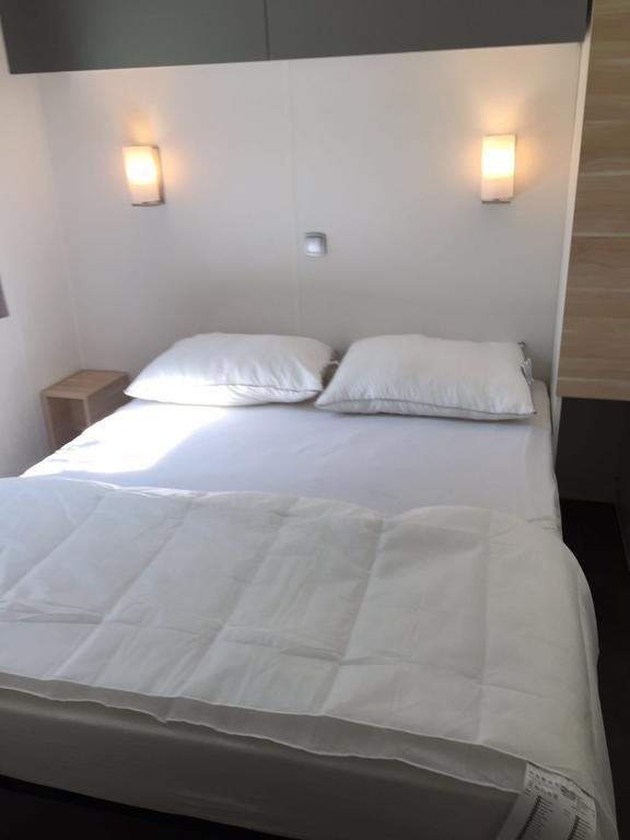 Chaletrent - Stacaravans Saint-Aygulf Hotel Fréjus Екстериор снимка